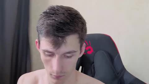 Snapshot of touch_me8 chatting on 10.01.25 Arti online show from 10.01.25