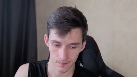 Snapshot of touch_me8 chatting on 10.02.25 Arti online show from 10.02.25