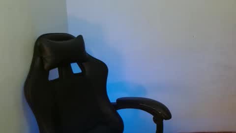 Alison online show from 11.14.25