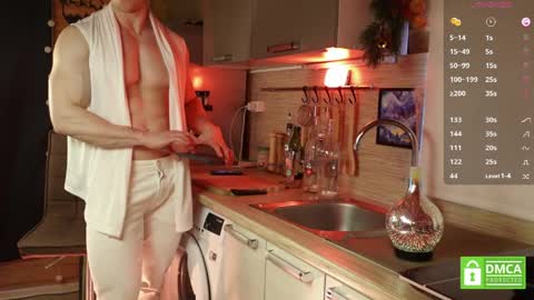 Snapshot of touch_of_eros chatting on 04.12.26 Paul online show from 04.12.26