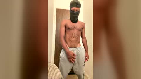 Snapshot of touchinorgans chatting on 06.18.26 touchinorgans online show from 06.18.26