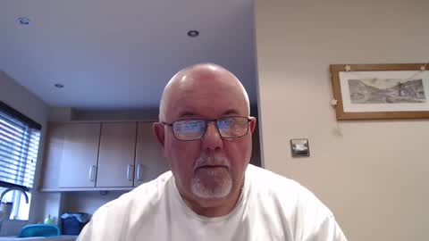 Snapshot of touchwood25 chatting on 12.09.24 TOUCHWOOD25 online show from 12.09.24