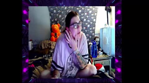 Toxiclove1311 online show from 10.26.25