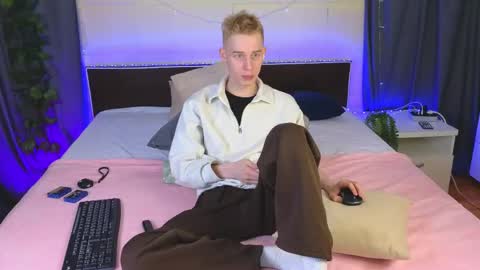 Max online show from 04.16.26