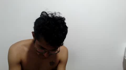 Snapshot of toy_sweet chatting on 07.12.26 Xander online show from 07.12.26