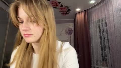 Anna online show from 03.24.26