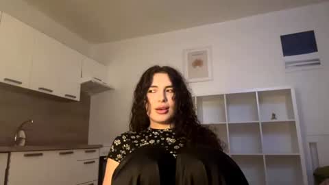 Snapshot of tracithetford chatting on 07.14.26 Alex3 online show from 07.14.26