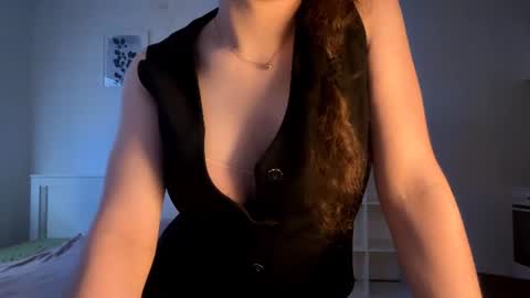 Snapshot of tracithetford chatting on 07.21.26 Alex3 online show from 07.21.26