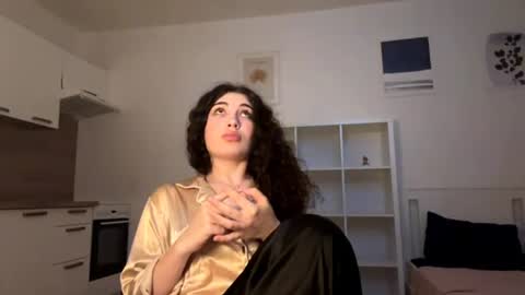 Snapshot of tracithetford chatting on 07.30.26 Alex3 online show from 07.30.26