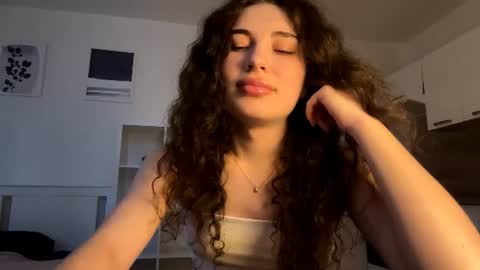 Snapshot of tracithetford chatting on 08.08.26 Alex3 online show from 08.08.26