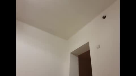 Snapshot of tralalabala chatting on 11.21.25 Tralalabala online show from 11.21.25