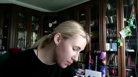 Lesly online show from 06.11.26