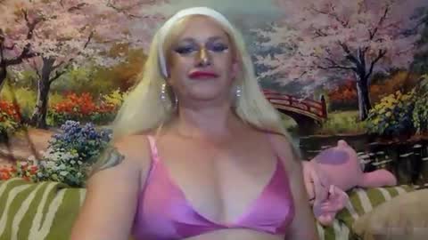 TrannyCumSlut online show from 02.26.25