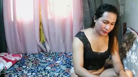 transhottie28 online show from 11.05.25