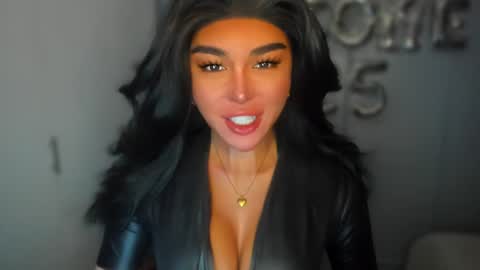 ALMIGHTY GODDESS VALENTINA online show from 01.01.25