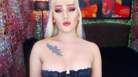 KYLIE BELLA  TS online show from 02.18.25