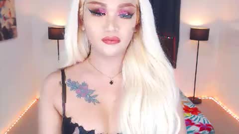 KYLIE BELLA  TS online show from 04.09.26