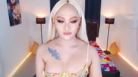 KYLIE BELLA  TS online show from 04.13.26
