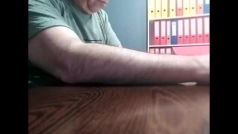 Snapshot of trapper727272 chatting on 01.22.25 Big Head Cock online show from 01.22.25