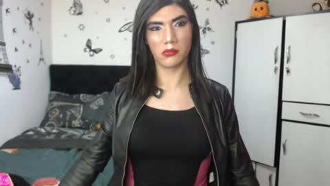 Snapshot of travis_hotcum77 chatting on 07.24.26 alana fox online show from 07.24.26