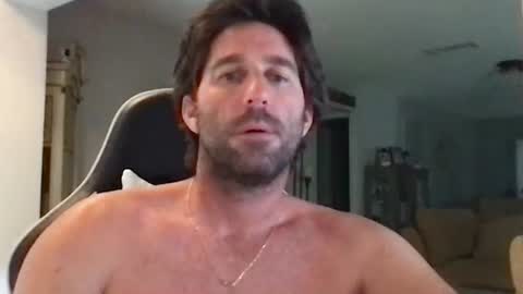 TravisKenn online show from 10.29.25