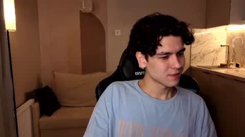 Snapshot of travisrivas chatting on 06.12.26 travisrivas online show from 06.12.26