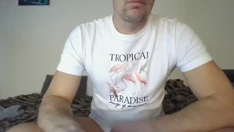 Snapshot of traxking444 chatting on 01.10.25 Displayman online show from 01.10.25