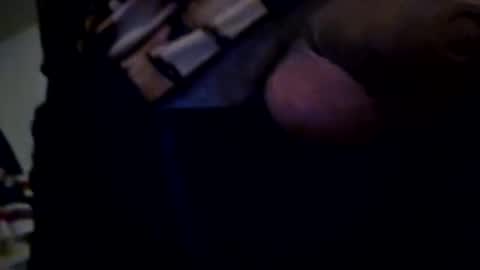 Snapshot of traxxxman1 chatting on 10.05.25 traxxxman1 online show from 10.05.25