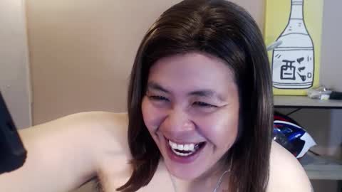 Snapshot of treat_urself chatting on 02.08.26 marian online show from 02.08.26