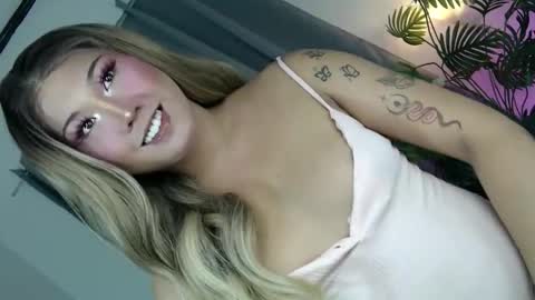 YOUR SLUT online show from 05.14.26