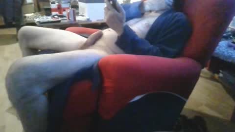 Snapshot of trebgeis1 chatting on 10.04.25 trebgeis1 online show from 10.04.25