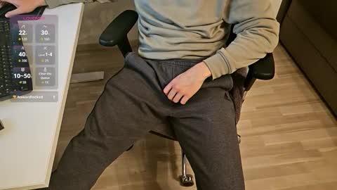 tree1989 online show from 11.08.25