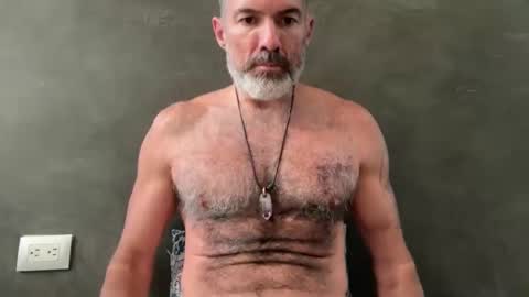 Snapshot of tree_hugr chatting on 01.09.25 Tree hugr online show from 01.09.25