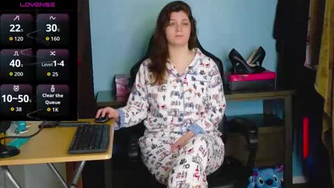 TreeJeanne online show from 11.21.25