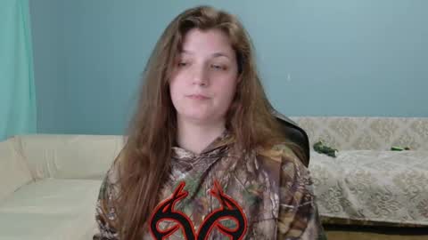 Snapshot of treejeanne chatting on 05.05.26 TreeJeanne online show from 05.05.26