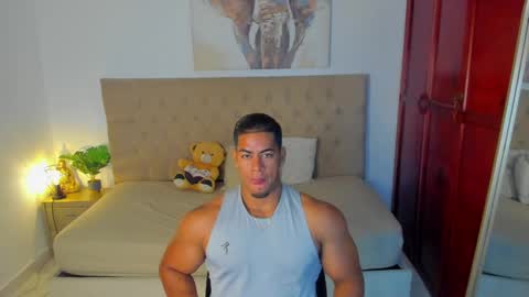 Snapshot of trevor_vinc chatting on 10.02.25 trevor online show from 10.02.25