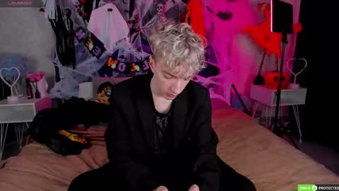 TrevorBenson online show from 10.31.25