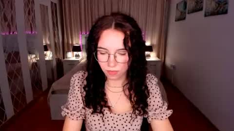 Snapshot of triciadaisy chatting on 07.14.26 TriciaDaisy online show from 07.14.26