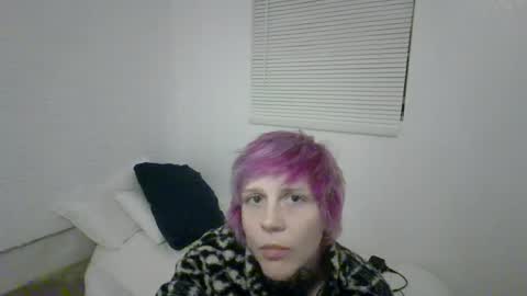 Snapshot of tricky_nymph chatting on 05.11.26 Cassie online show from 05.11.26