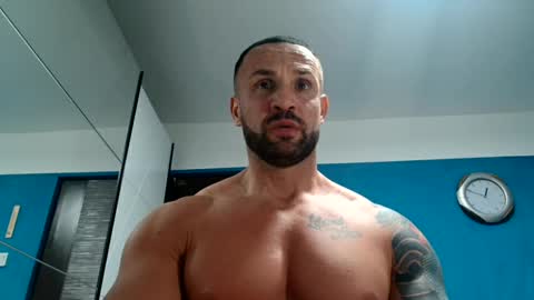 Snapshot of tridentmuscles chatting on 03.07.25 tridentmuscles online show from 03.07.25