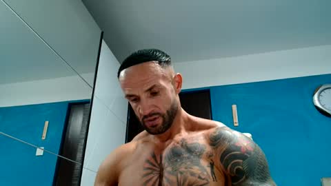 Snapshot of tridentmuscles chatting on 09.18.25 tridentmuscles online show from 09.18.25