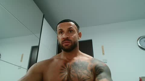 Snapshot of tridentmuscles chatting on 05.15.26 tridentmuscles online show from 05.15.26