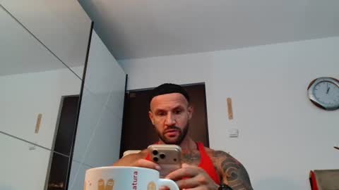 Snapshot of tridentmuscles chatting on 05.28.26 tridentmuscles online show from 05.28.26