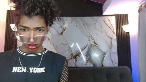 Snapshot of triiangel_latinboy chatting on 04.13.26 Johan online show from 04.13.26