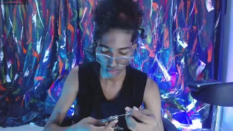 Snapshot of triiangel_latinboy chatting on 05.29.26 Johan online show from 05.29.26