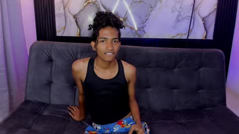 Snapshot of triiangel_latinboy chatting on 06.04.26 Johan online show from 06.04.26