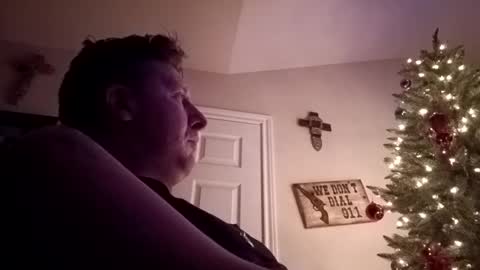 Snapshot of trillnonymau5 chatting on 12.21.24 trillnonymau5 online show from 12.21.24