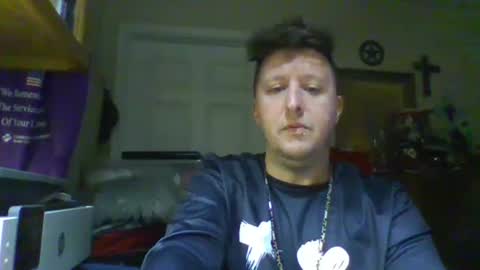 Snapshot of trillnonymau5 chatting on 01.24.25 trillnonymau5 online show from 01.24.25