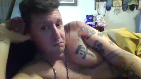 Snapshot of trillnonymau5 chatting on 02.22.25 trillnonymau5 online show from 02.22.25