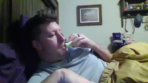 Snapshot of trillnonymau5 chatting on 02.22.25 trillnonymau5 online show from 02.22.25